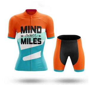 Cute Cat Print Cycling Jersey & Shorts Set Yellow
