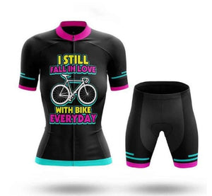 Cute Cat Print Cycling Jersey & Shorts Set Yellow